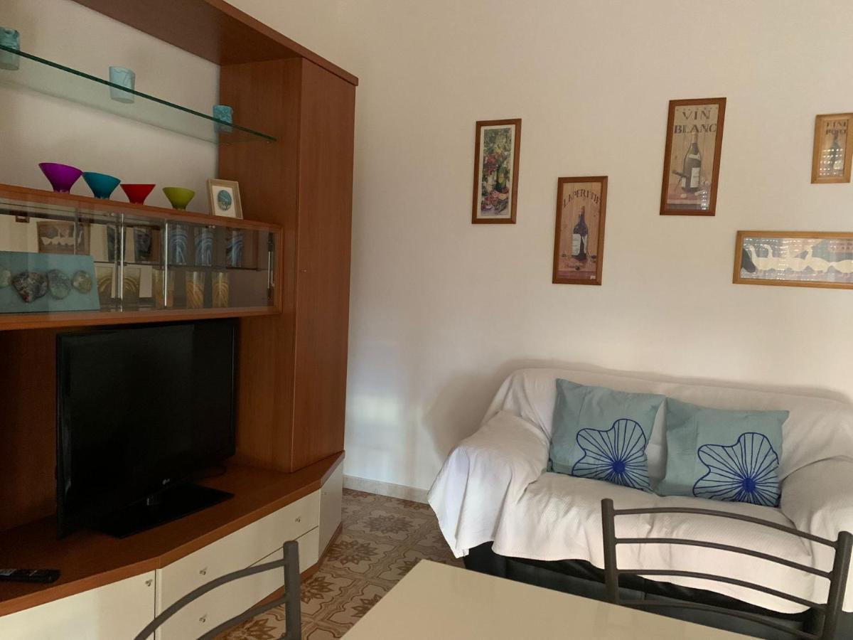 טרמולי Kennedy Apartment מראה חיצוני תמונה